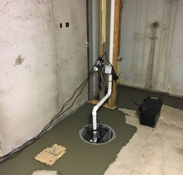 Early warning signs of wet basement walls on a Midwest home