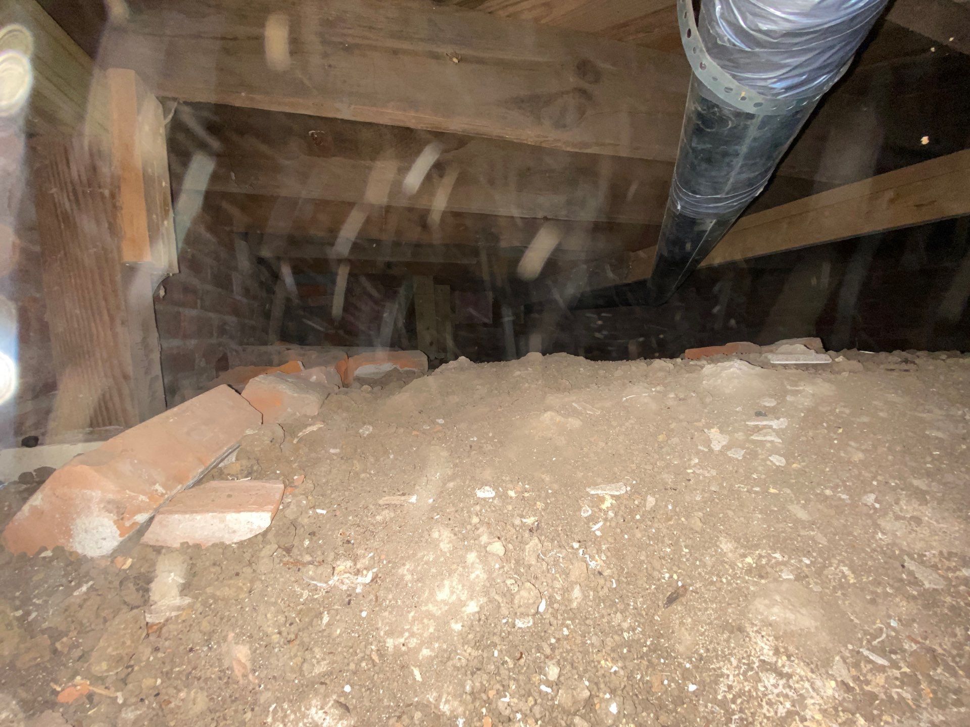 Early warning signs of broken or cracked floor joists: stabilize before they fail on a Midwest home